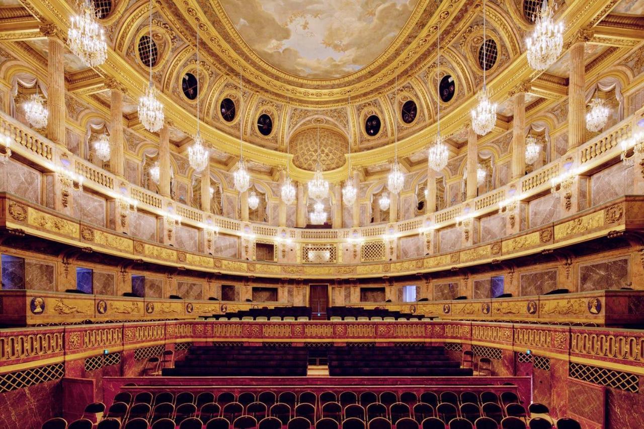Studette Remilly A Versailles Ngoại thất bức ảnh