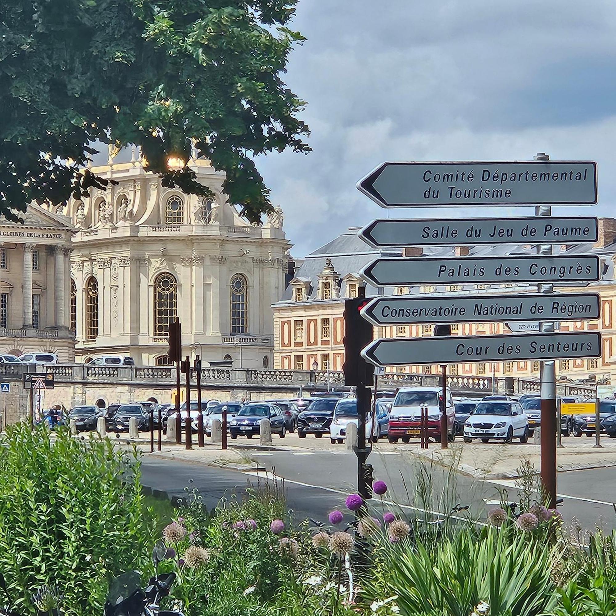 Studette Remilly A Versailles Ngoại thất bức ảnh